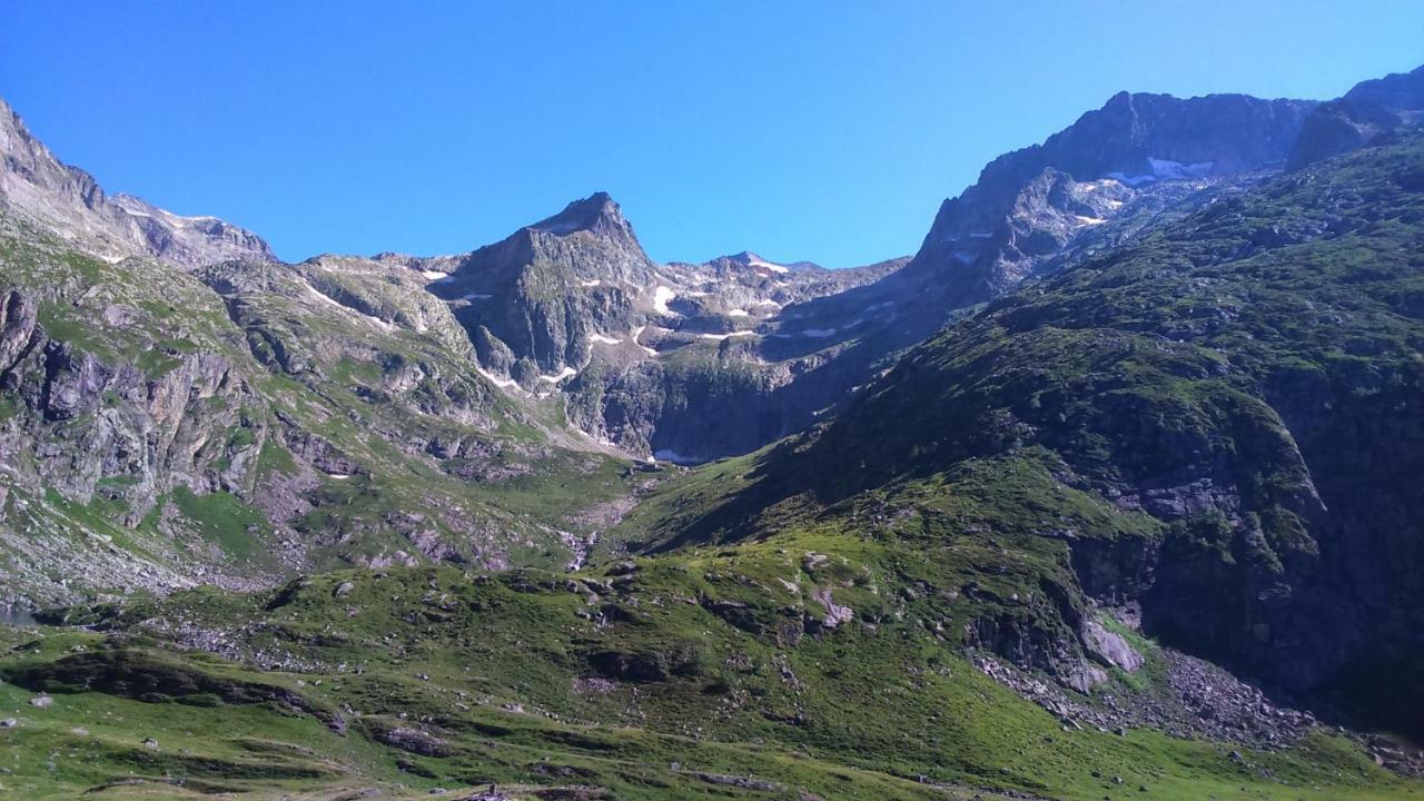 Appartement T2 Jardins De Ramel Bagnères-de-Luchon Dış mekan fotoğraf